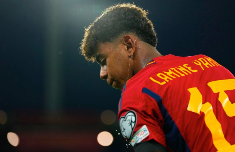 皇马更衣室失控！面临下课危机，欧冠踢曼城是最后机会（皇马更衣室风波升级，主帅帅位告急，欧冠战曼城成最后一搏）