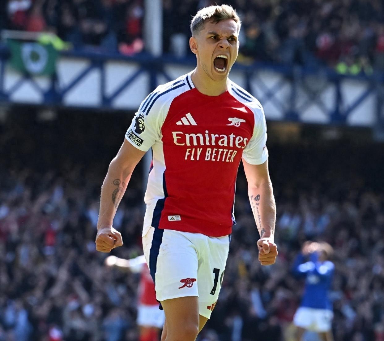 圆脸天团！邱贻可弟子太统一，被指团子主理人，本尊直言都挺圆（邱贻可弟子清一色圆脸，被封团子主理人，本人直言：确实都挺圆）