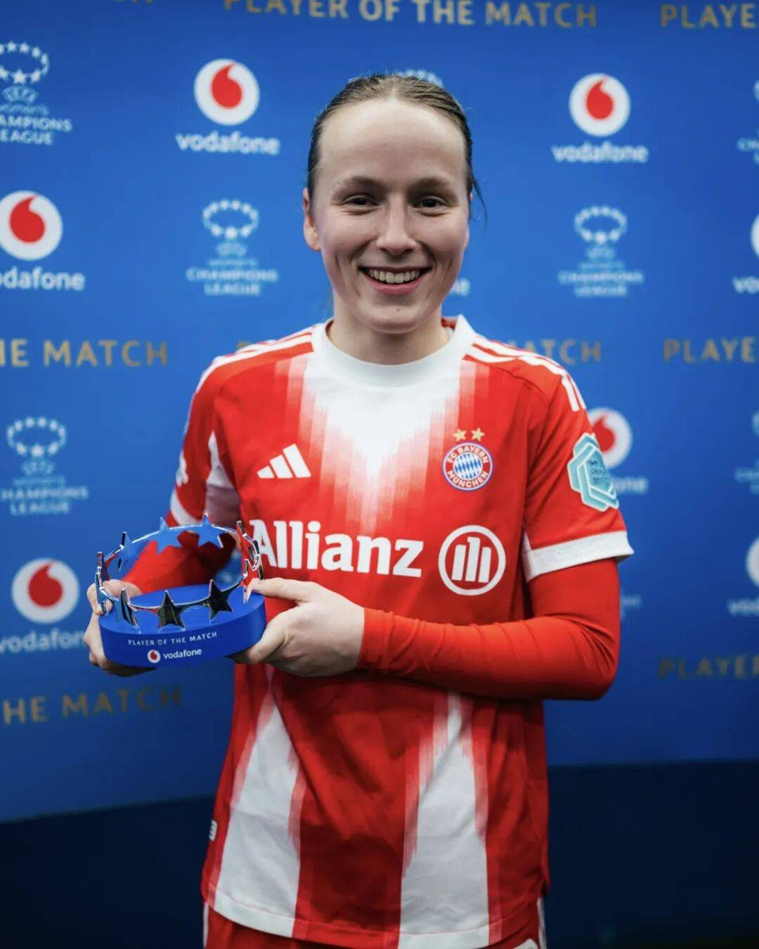 斯皮纳佐拉：我们没能踢好，感觉本菲卡更强、更具侵略性（斯皮纳佐拉：本菲卡更强更具侵略性，我们表现不佳）