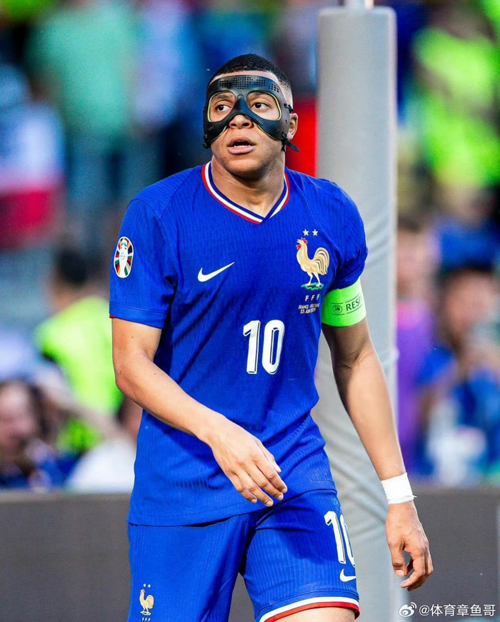 卢森博格：内马尔是天才球员，把他放在正确位置能获更多机会（卢森博格：内马尔天赋异禀，踢对位置更能创造更多机会）