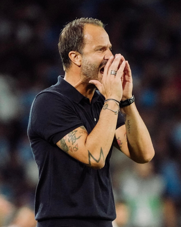 4次超越因扎吉，姆巴佩是欧冠客场戴帽次数最多的球员（姆巴佩4次欧冠客场戴帽，超越因扎吉成历史最多）