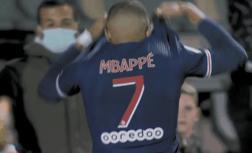 记者：埃斯特旺已抵达伦敦，周一将跟随切尔西训练