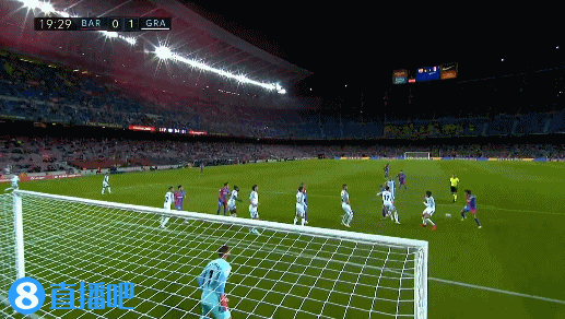 愿无大碍！英冠查尔顿vs朴茨茅斯因看台球迷昏迷不醒腰斩（祈愿平安！英冠查尔顿对阵朴茨茅斯因看台球迷昏迷比赛中止）