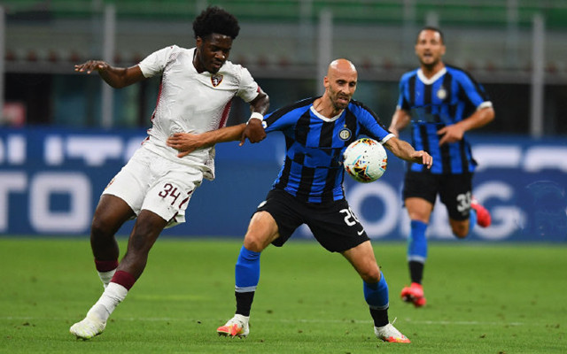 记者：于帕在穆西亚拉等3人续约后改变了自己的续约诉求（记者：穆西亚拉等三人完成续约后，于帕调整了自己的续约要求）